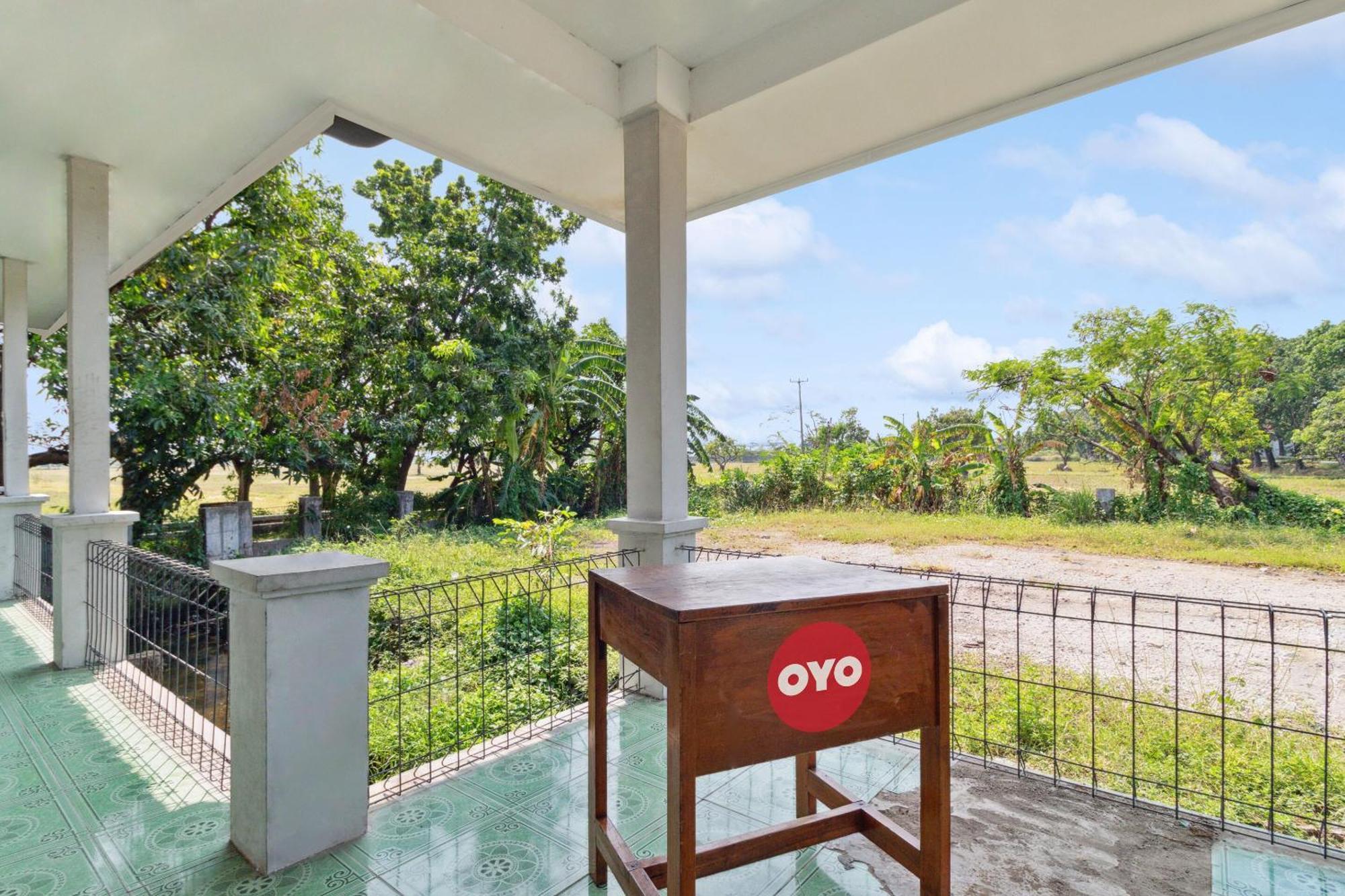 Spot On 92832 Al Mahira Syariah Hotel Majalengka Bagian luar foto